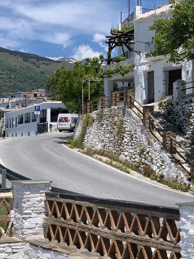 Hostal Atalaya En Capileira Cb Eksteriør billede