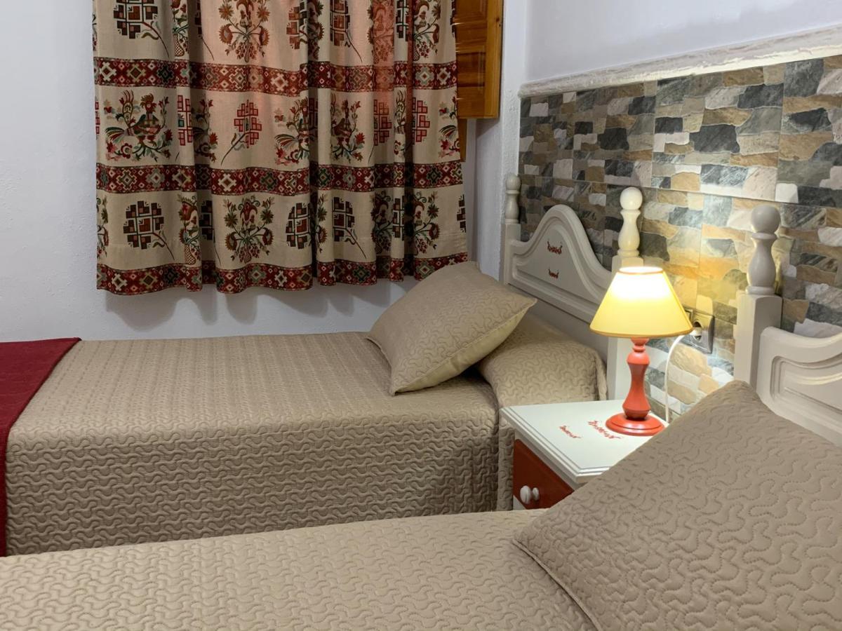 Hostal Atalaya En Capileira Cb Eksteriør billede