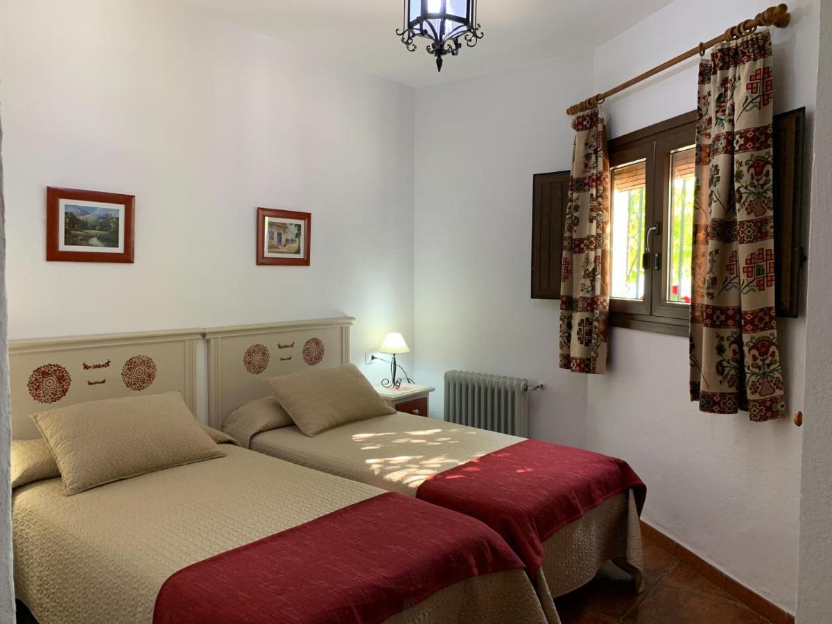 Hostal Atalaya En Capileira Cb Eksteriør billede